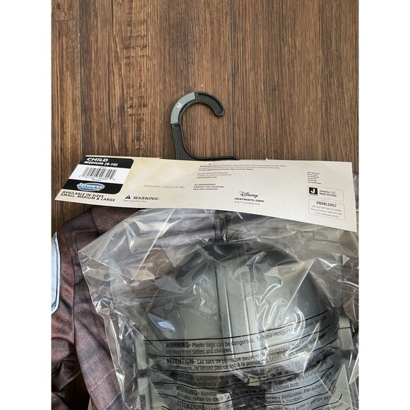 star wars the mandalorian Costume Medium 8-10 NWT Halloween - Picture 4 of 5